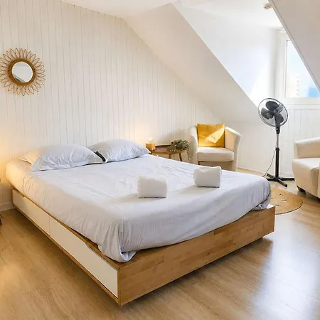 Appartement Adèle – Cocooning équipé • 2 Pers • Hyper Centre • Tram à Pied